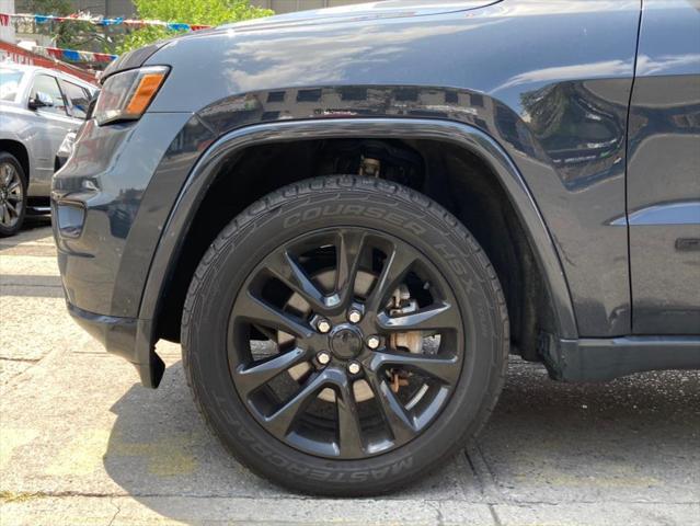 used 2018 Jeep Grand Cherokee car, priced at $13,995