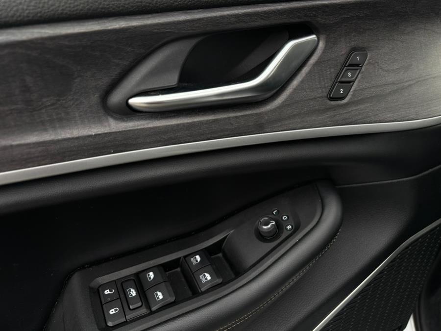 used 2021 Jeep Grand Cherokee L car, priced at $19,995