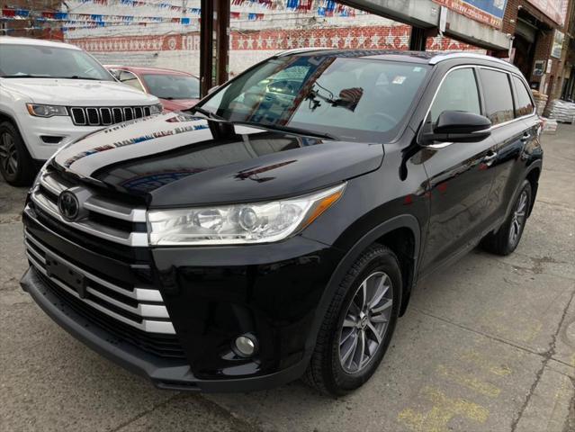 used 2018 Toyota Highlander car, priced at $19,995