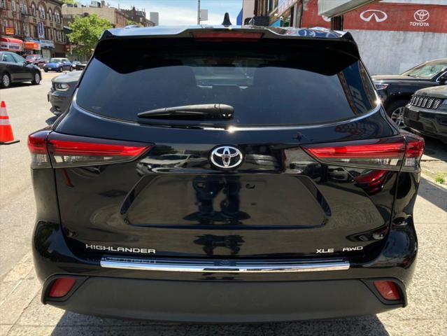 used 2020 Toyota Highlander car, priced at $24,995