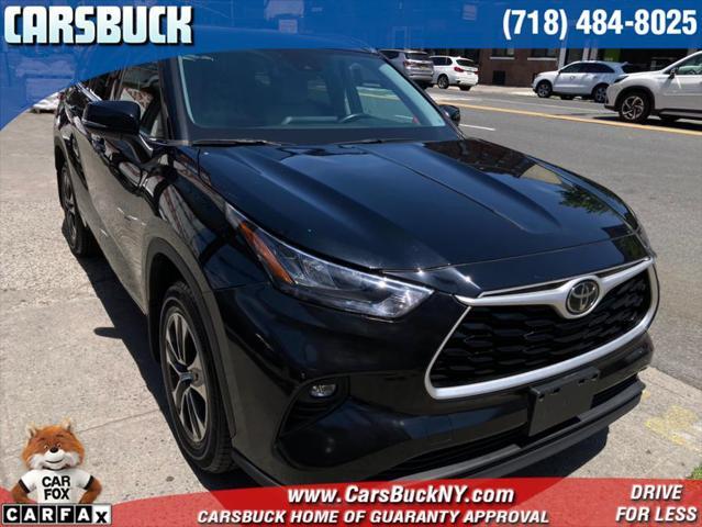 used 2020 Toyota Highlander car, priced at $24,995