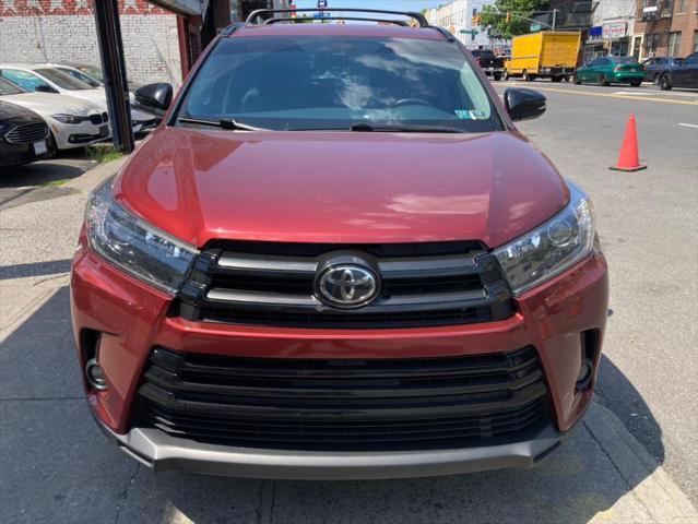 used 2019 Toyota Highlander car, priced at $22,995