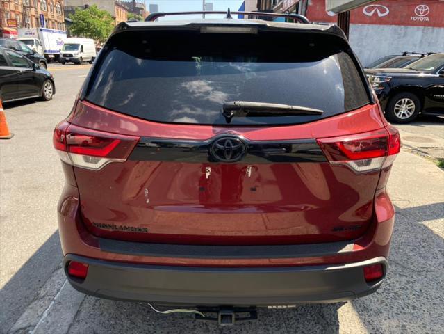 used 2019 Toyota Highlander car, priced at $22,995