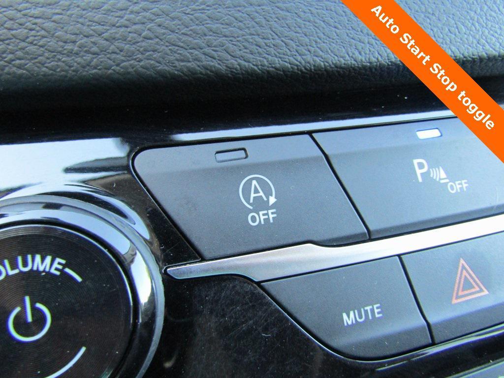 used 2019 Chrysler Pacifica car, priced at $13,250
