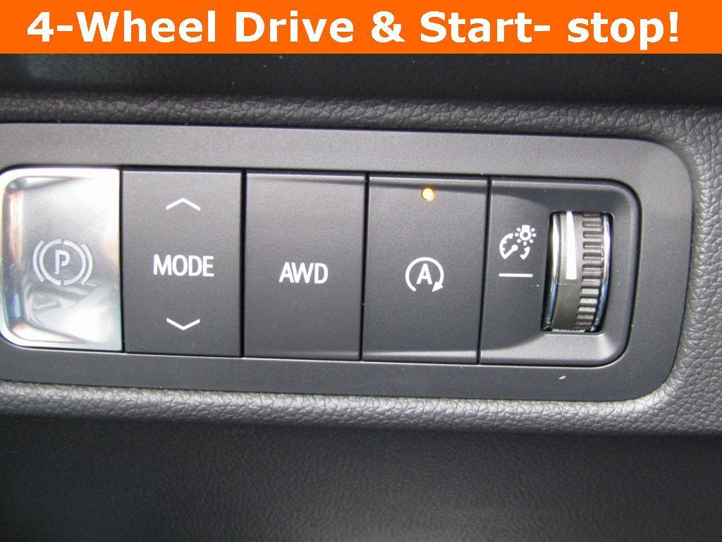 new 2026 Chevrolet Traverse car, priced at $58,005