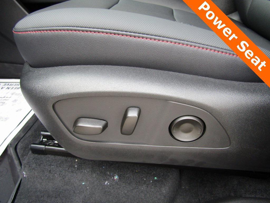 new 2026 Chevrolet Traverse car, priced at $58,005