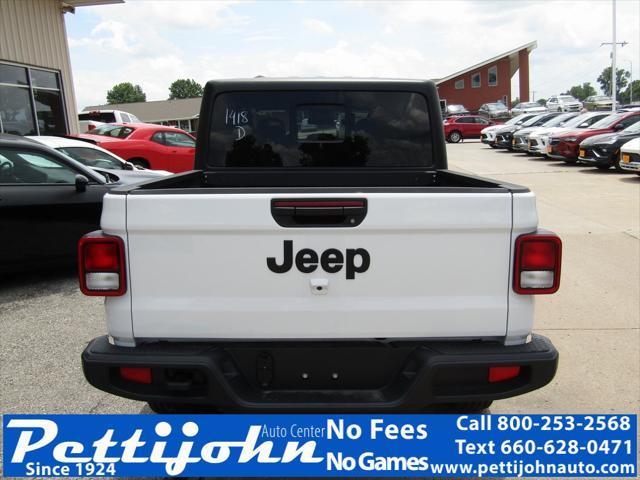 new 2024 Jeep Gladiator car, priced at $45,000