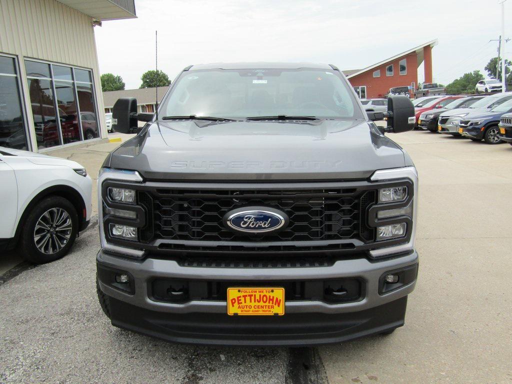 new 2025 Ford F-350 car, priced at $56,580