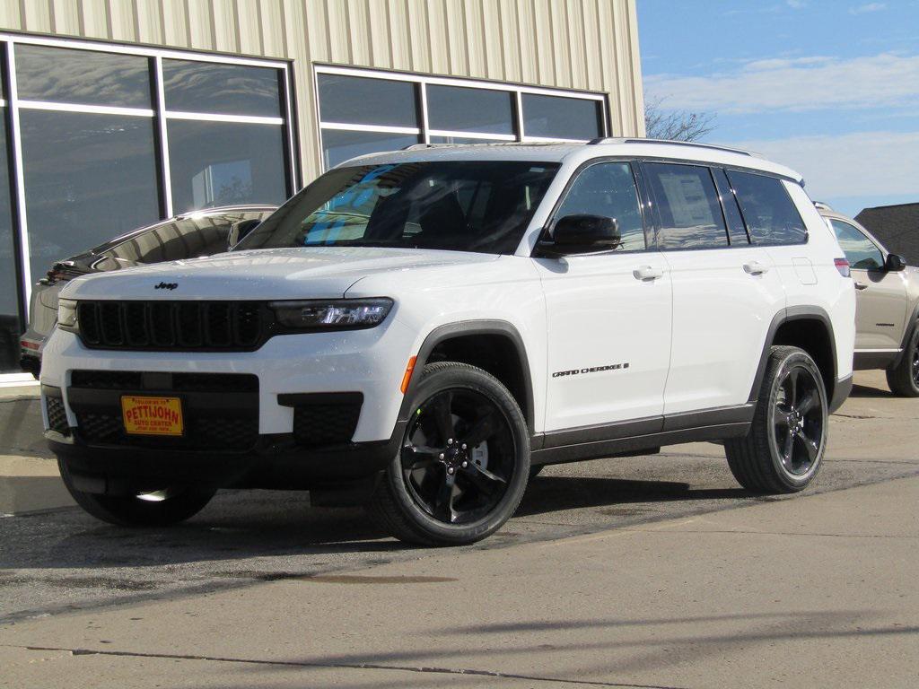 new 2025 Jeep Grand Cherokee L car, priced at $45,780
