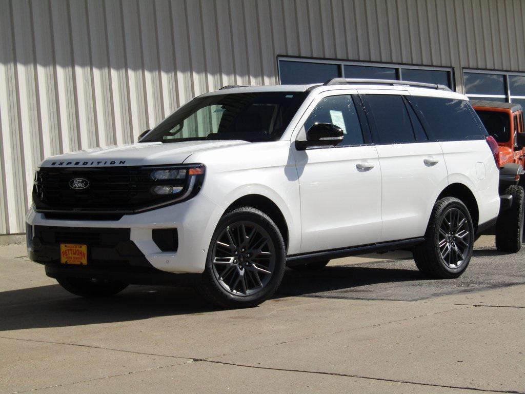 new 2025 Ford Expedition car, priced at $86,385