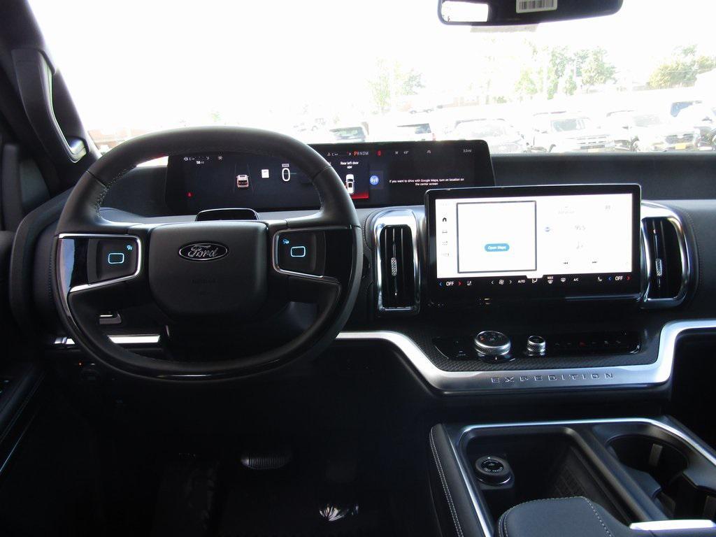 new 2025 Ford Expedition car, priced at $86,385