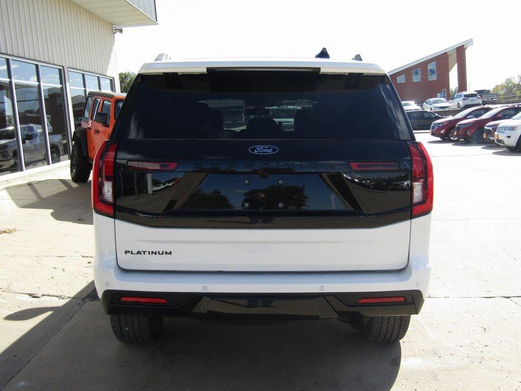 new 2025 Ford Expedition car, priced at $86,385