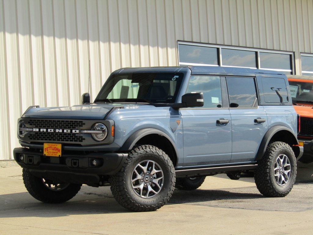 new 2025 Ford Bronco car, priced at $62,620