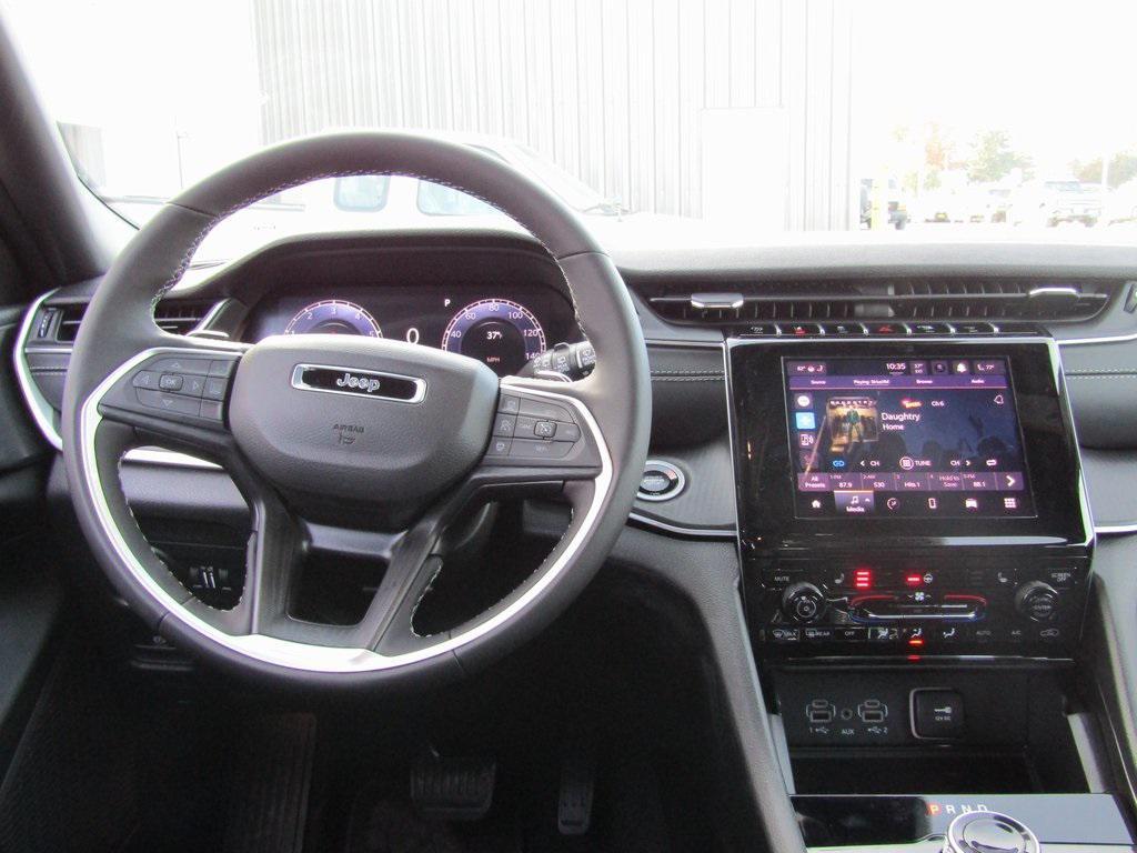 new 2025 Jeep Grand Cherokee L car, priced at $46,375