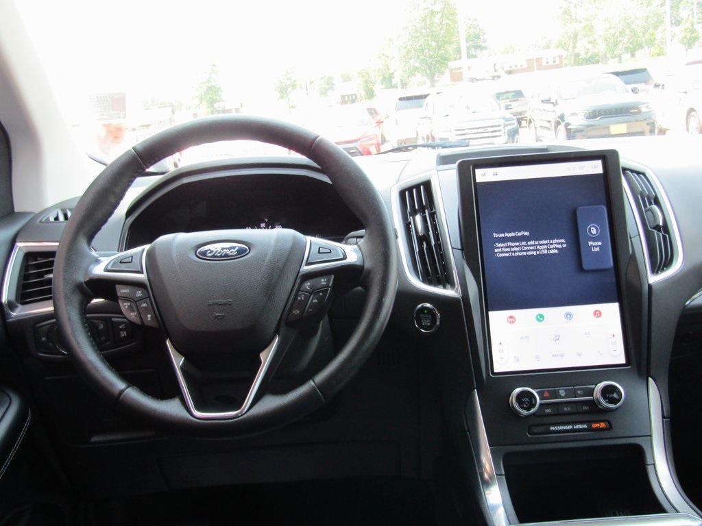 used 2022 Ford Edge car