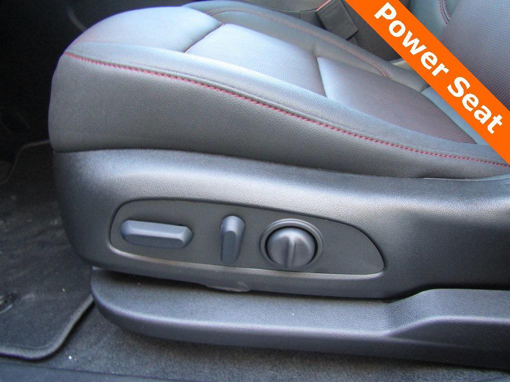 new 2025 Chevrolet Blazer car, priced at $51,905