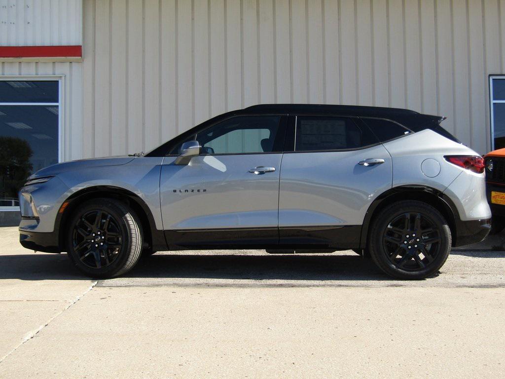 new 2025 Chevrolet Blazer car, priced at $51,905