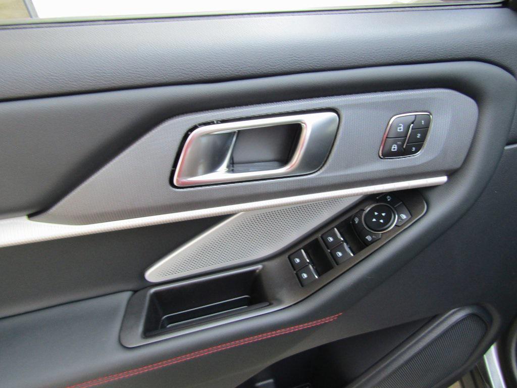 new 2025 Ford Explorer car, priced at $58,763