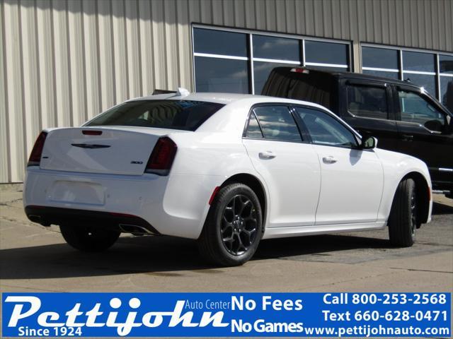 new 2023 Chrysler 300 car, priced at $34,900