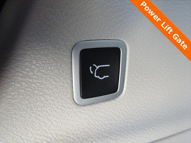 used 2024 Chrysler Pacifica car, priced at $38,500