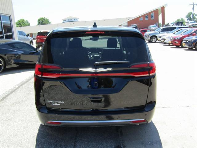 used 2024 Chrysler Pacifica car, priced at $38,500