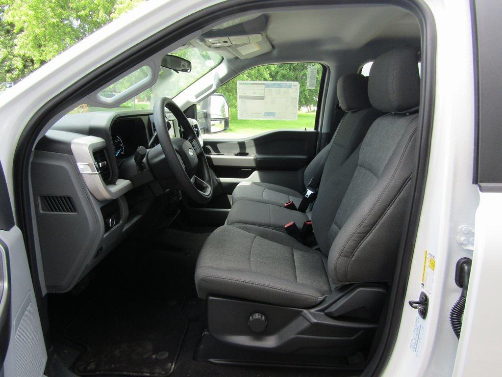 new 2025 Ford F-250 car, priced at $59,325