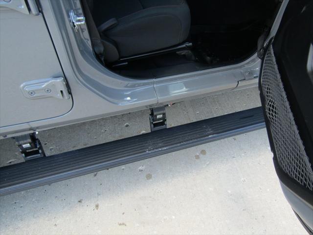 used 2021 Jeep Wrangler Unlimited car, priced at $32,000