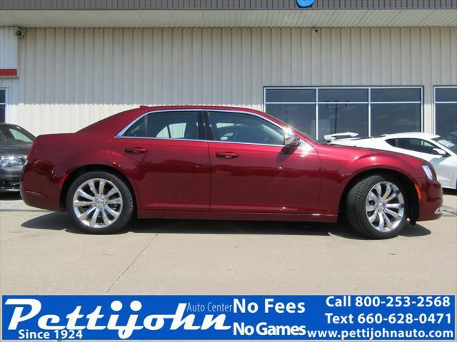 used 2021 Chrysler 300 car, priced at $25,800