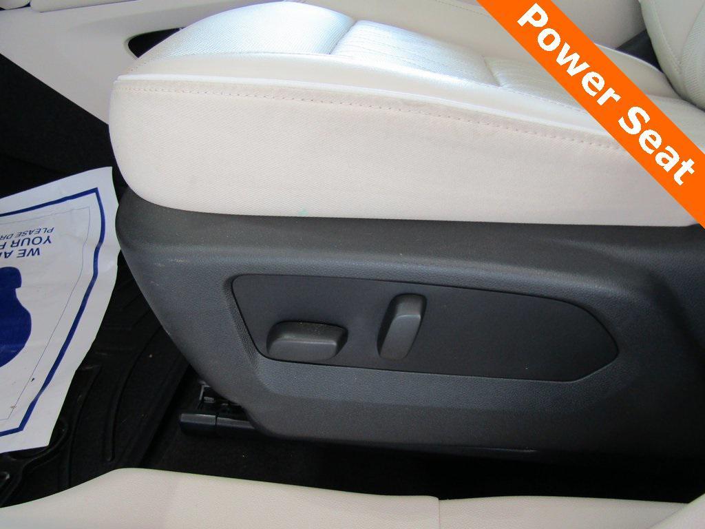 used 2022 Buick Envision car, priced at $27,400