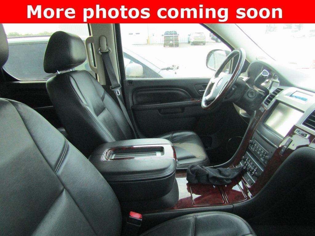 used 2013 Cadillac Escalade car, priced at $11,500