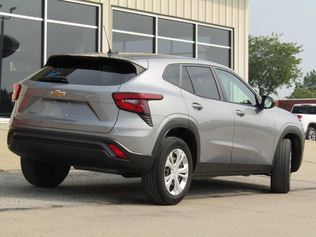 used 2024 Chevrolet Trax car, priced at $20,900