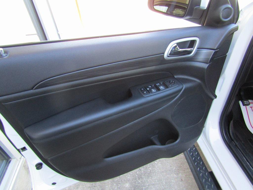 used 2020 Jeep Grand Cherokee car, priced at $25,500