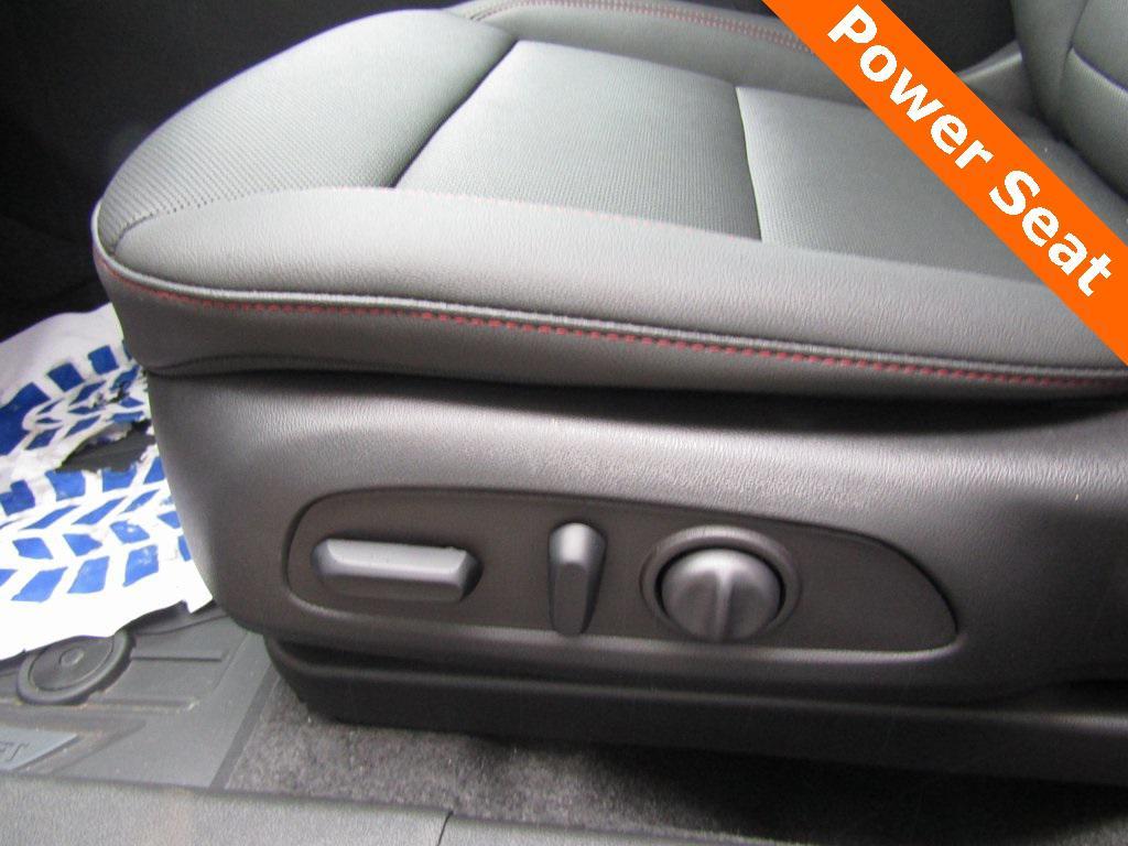 new 2025 Chevrolet Trax car, priced at $27,980