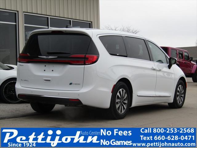 used 2023 Chrysler Pacifica Hybrid car, priced at $35,000