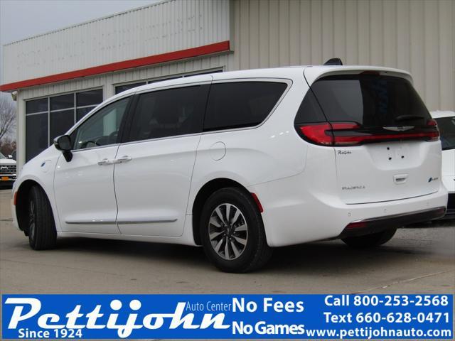 used 2023 Chrysler Pacifica Hybrid car, priced at $35,000