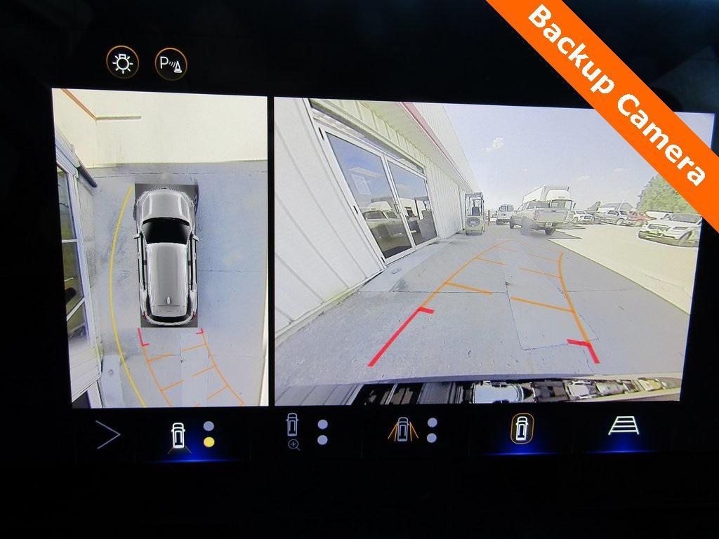 used 2025 Chevrolet Equinox car, priced at $32,000