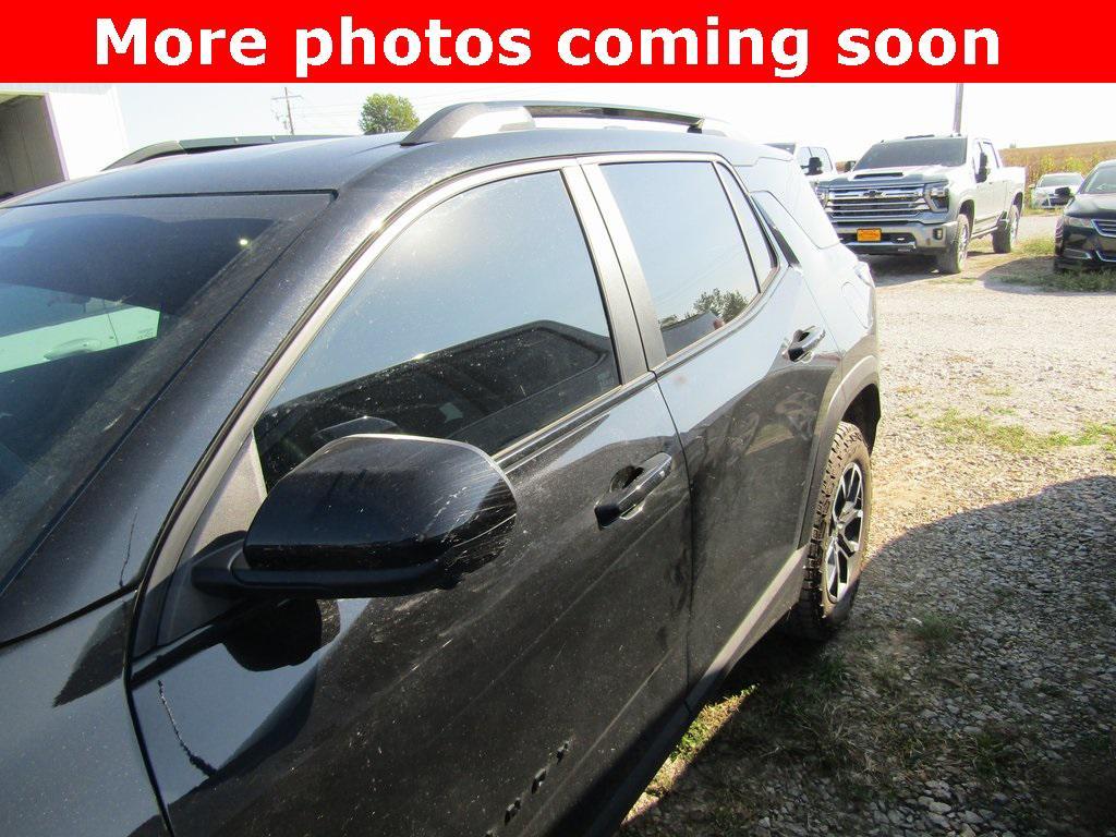 used 2025 Chevrolet Equinox car, priced at $32,500