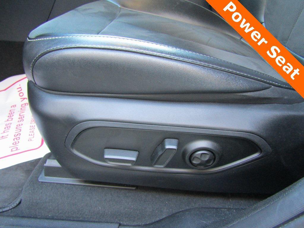 used 2024 Jeep Grand Cherokee L car, priced at $30,900