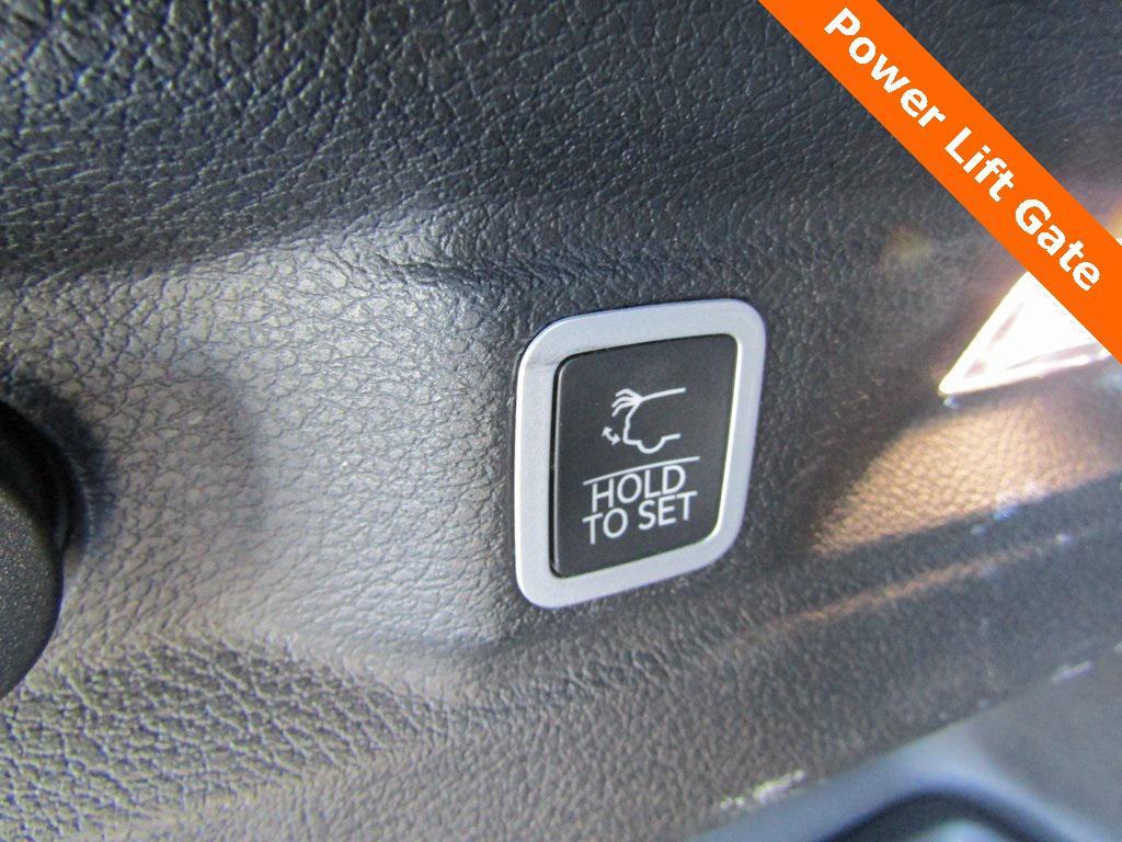 used 2024 Jeep Grand Cherokee L car, priced at $30,900