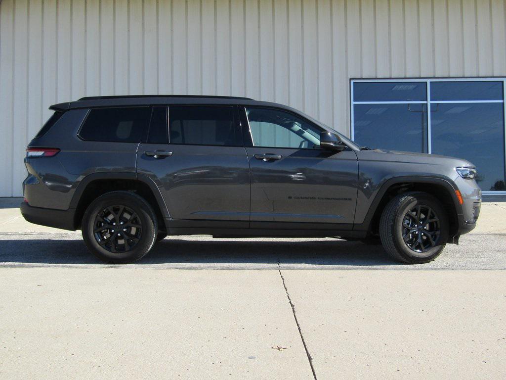 used 2024 Jeep Grand Cherokee L car, priced at $30,900