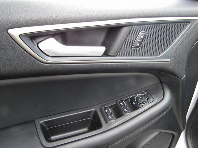 used 2024 Ford Edge car, priced at $25,000