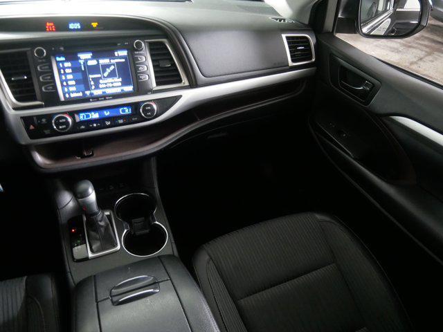 used 2019 Toyota Highlander car, priced at $27,498