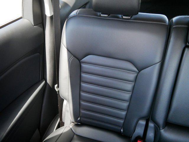 used 2024 Ford Edge car, priced at $24,997