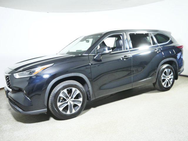 used 2021 Toyota Highlander car, priced at $29,498
