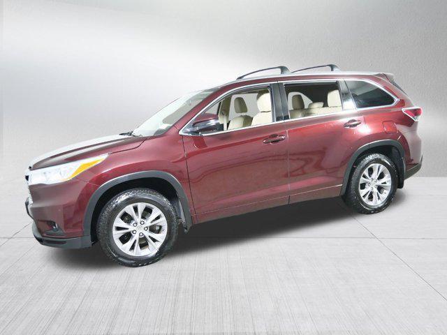 used 2014 Toyota Highlander car, priced at $13,698