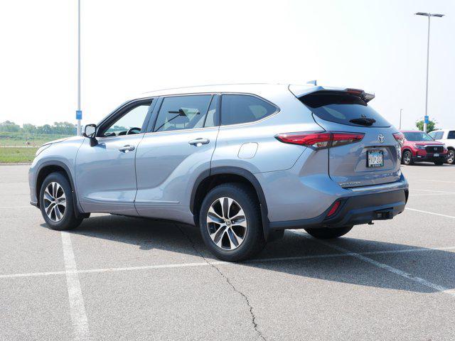 used 2022 Toyota Highlander car, priced at $36,497