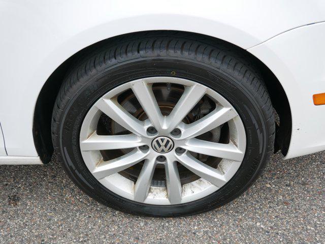 used 2013 Volkswagen Eos car, priced at $7,997