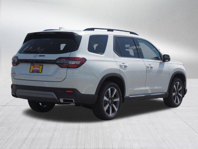 new 2025 Honda Pilot car, priced at $54,985