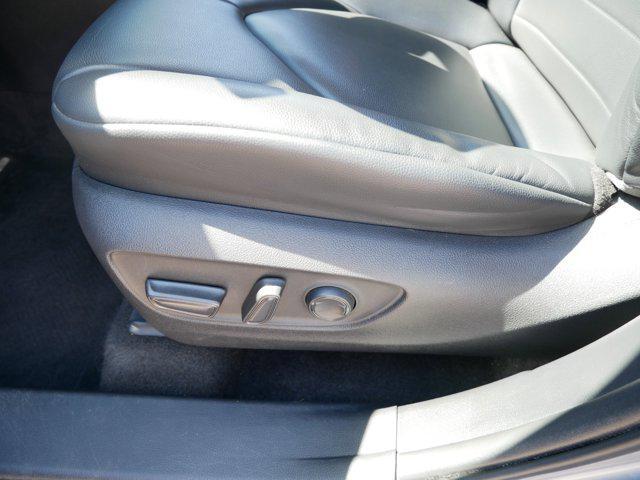 used 2022 Toyota Highlander car, priced at $36,747