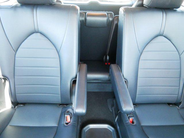 used 2022 Toyota Highlander car, priced at $36,747